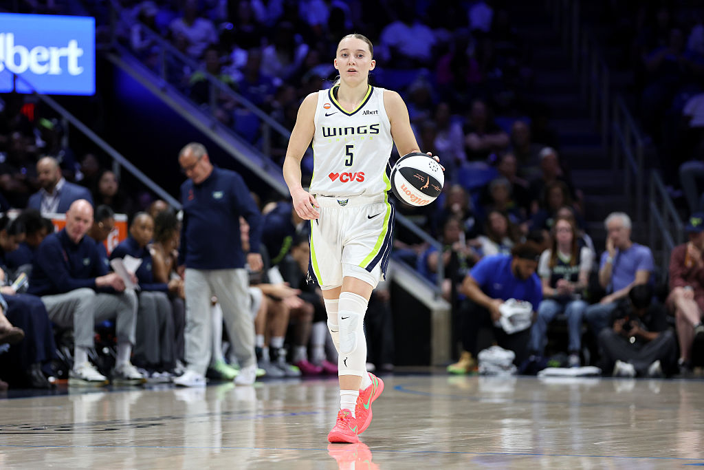 ARLINGTON, TX - JUNE 11: Paige Bueckers #5 of the Dallas Wings handles the ball during the game against the Phoenix Mercury during the 2026 WNBA Commissioner's Cup on June 11, 2026 at the College Park Center in Arlington, TX. NOTE TO USER: User expressly acknowledges and agrees that, by downloading and or using this photograph, User is consenting to the terms and conditions of the Getty Images License Agreement. Mandatory Copyright Notice: Copyright 2026 NBAE (Photo by Tim Heitman/NBAE via Getty Images)