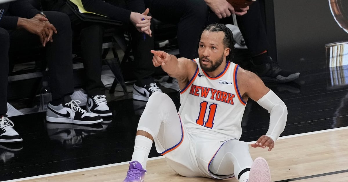Report: NBA eyes interaction between Jalen Brunson, fans in Game 1