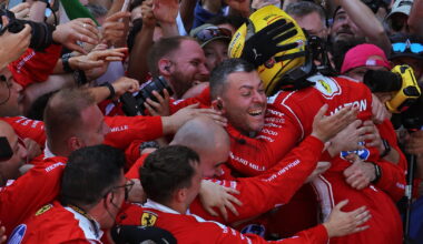 Lewis Hamilton issues Ferrari instruction in Mercedes F1 title pursuit