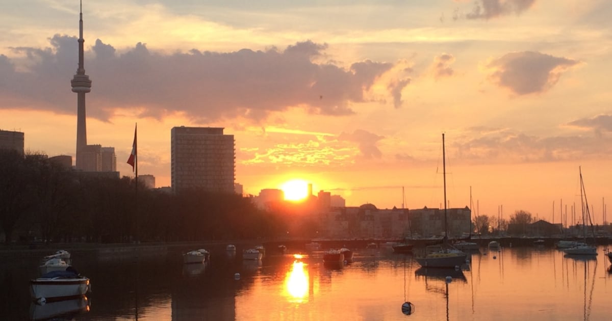 Toronto weekend weather: Sun and clouds ahead