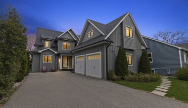 House of the Week: This rare property is a three-in-one home in Mississauga, listed by Sam McDadi Real Estate