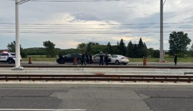 Woman rushed to hospital after 3-vehicle crash in Mississauga