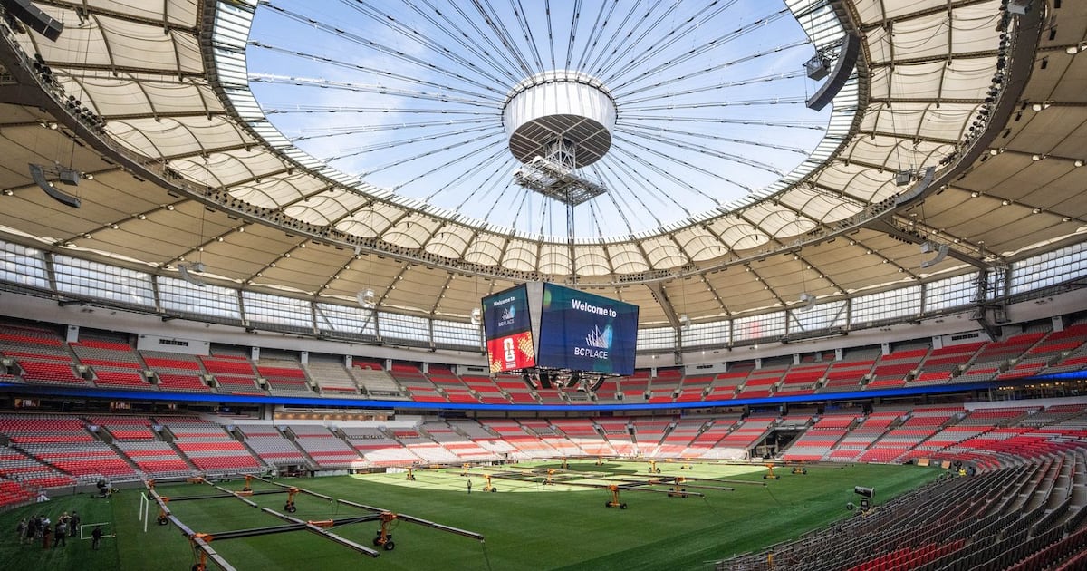 FIFA bans reusable water bottles from World Cup matches - CTV News