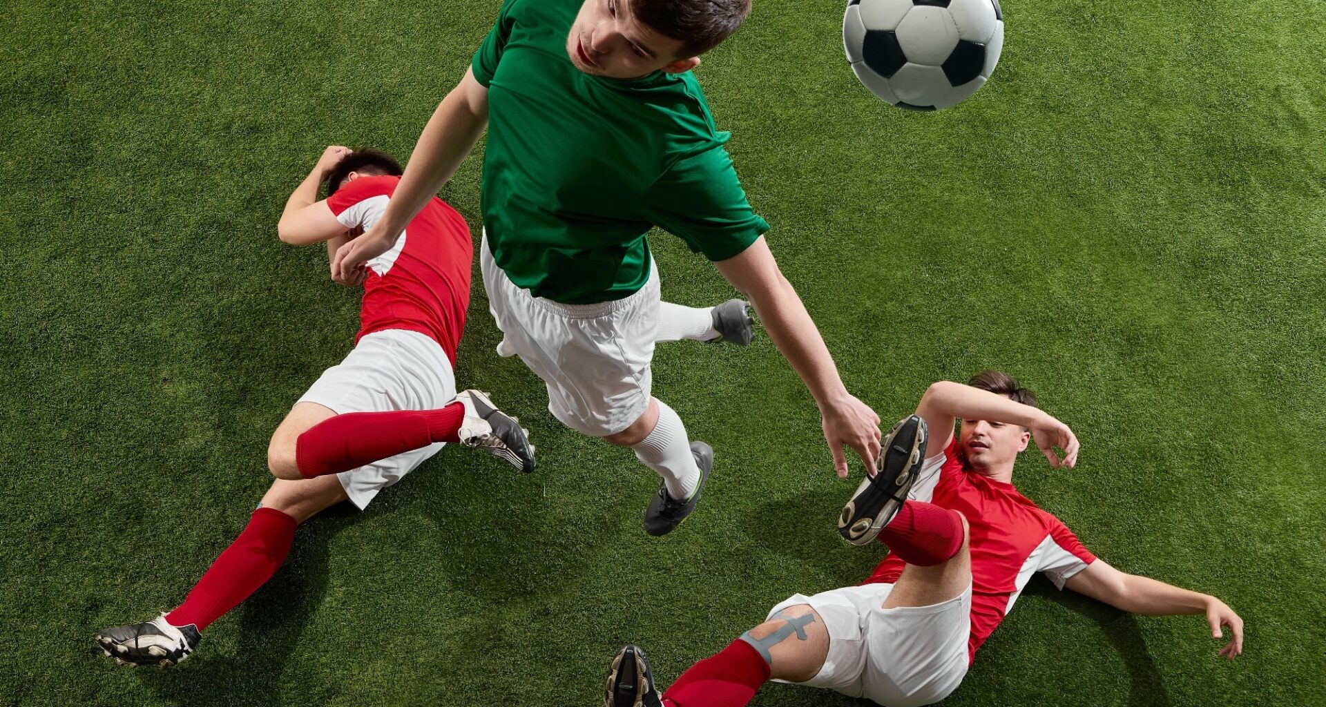 Study: Youth Soccer Participation and Brain Health Outcomes in Adolescent Athletes. Image Credit: Master1305 / Shutterstock