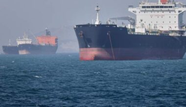 Global oil inventories headed to lowest level in decades, U.S. EIA warns