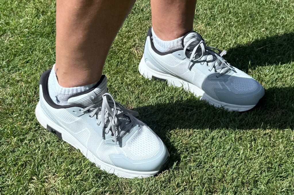 J.Lindeberg Vent 500 KN Golf Sneaker on-course wearing | Source: NCG