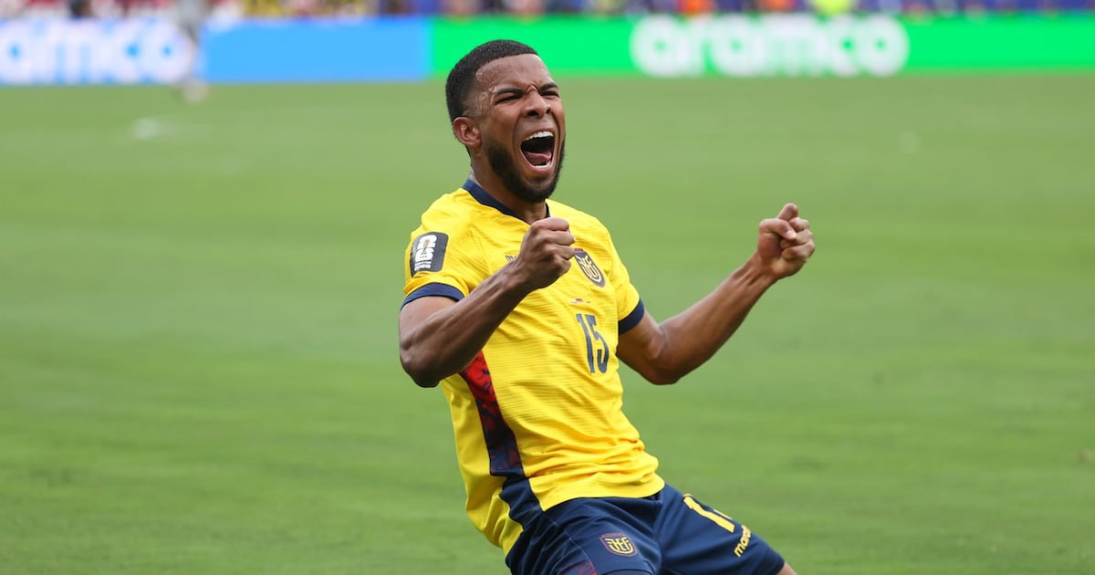 Ecuador advances to World Cup knockout rounds, beats Germany on Plata's 77th-minute goal