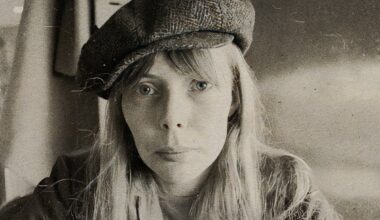 The 1980s artist Joni Mitchell slammed as the death of music