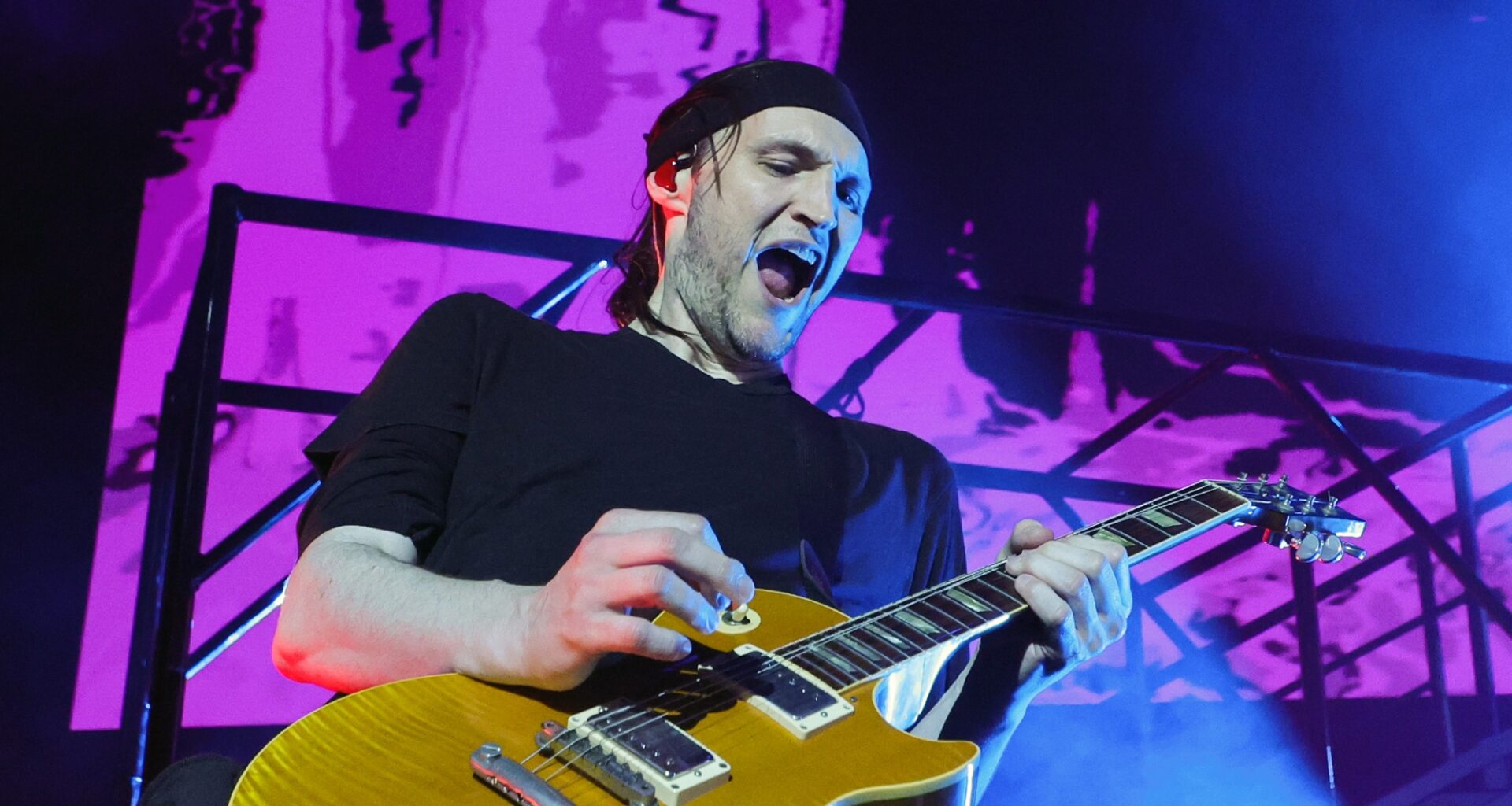 Josh Klinghoffer says there's "a slight disrespect" to the Red Hot Chili Peppers albums made without John Frusciante