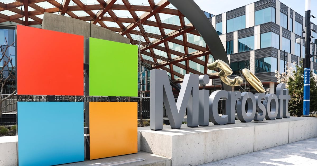 Tech news: Microsoft reveals new chip made with AI