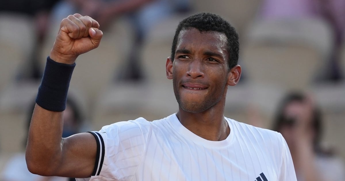Auger-Aliassime set to battle in fourth-round at Roland-Garros on TSN as door remains open for Canadian to make a run