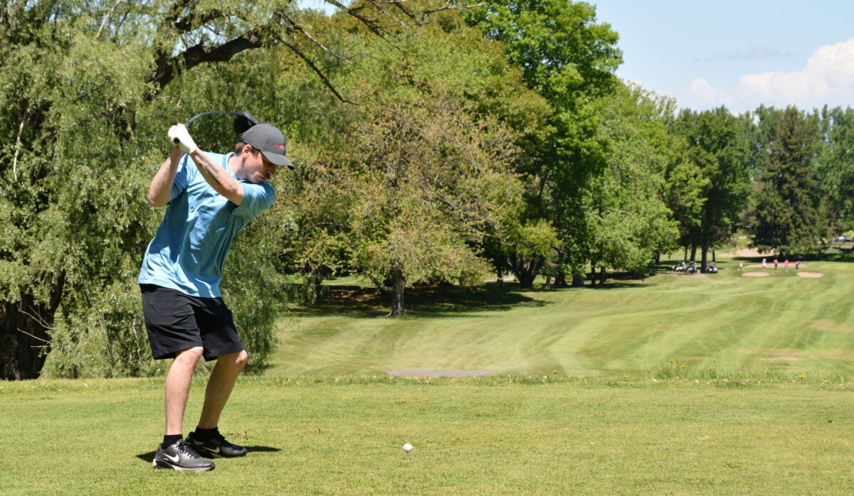 Golf tournament raises big money – The Eastern Door
