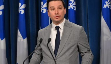 Quebec constitution bill dies ahead of provincial election