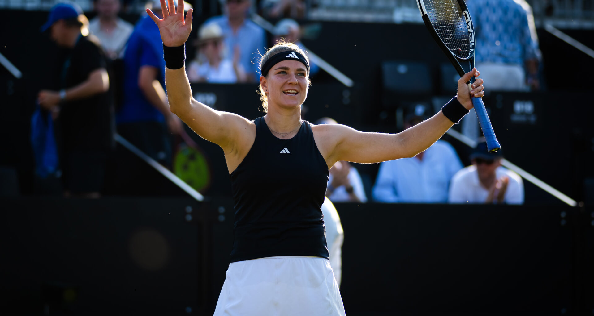 Muchova wins Bad Homburg after Osaka retires in final with foot injury