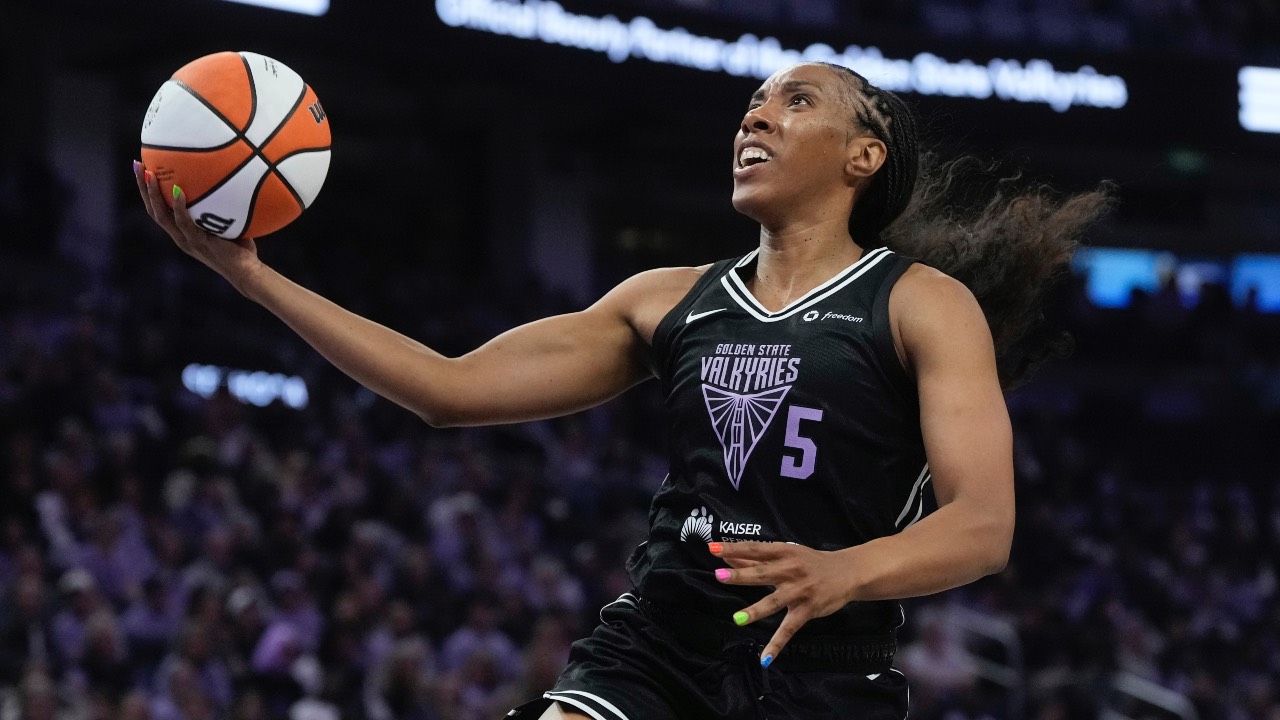 Valkyries set franchise record with 18 threes in win over Fire