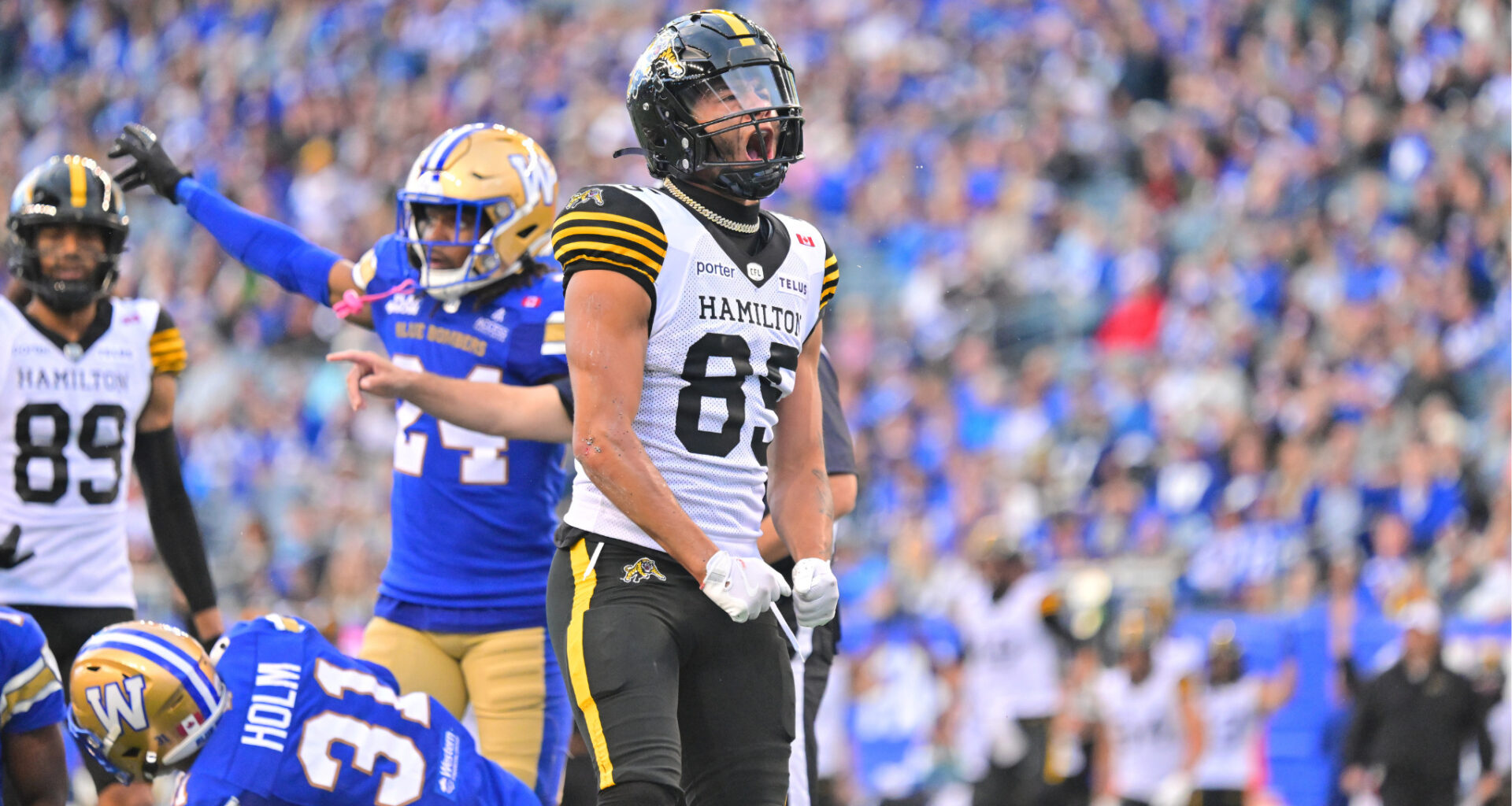 Smith's pair of TDs powers Tiger-Cats over Blue Bombers