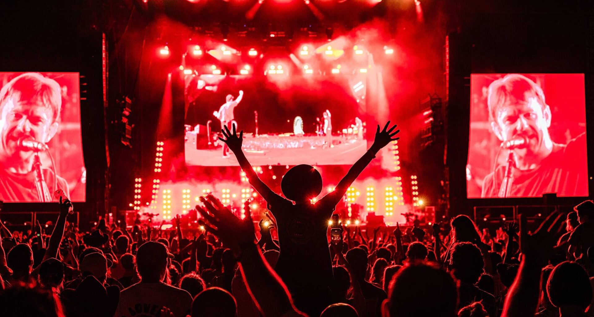 Watch Kings Of Leon headline first ever State Fayre Festival: "It feels like coming home"