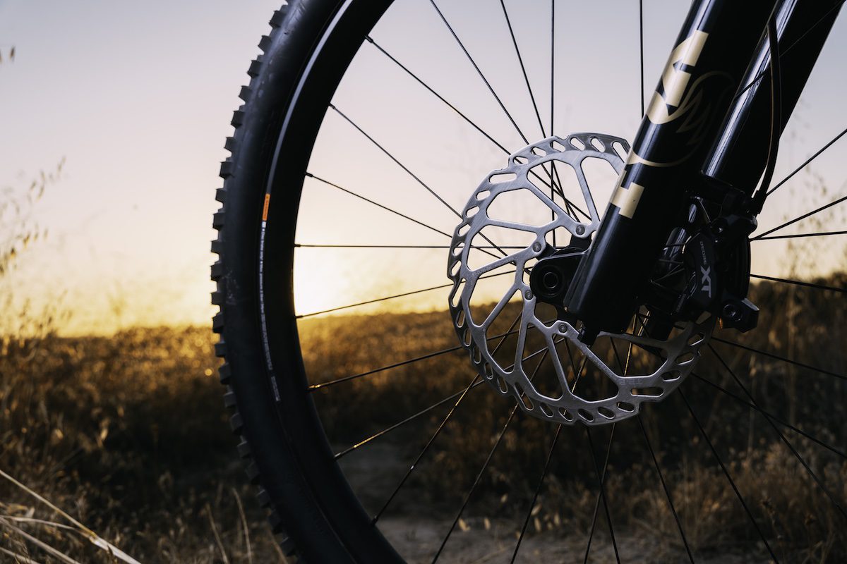 Disc brake consensus is here! Shimano finally drops 203mm rotors