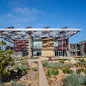 Courtesy of KoningEizenberg Architecture Malibu High School / KoningEizenberg Architecture - Exterior Photography