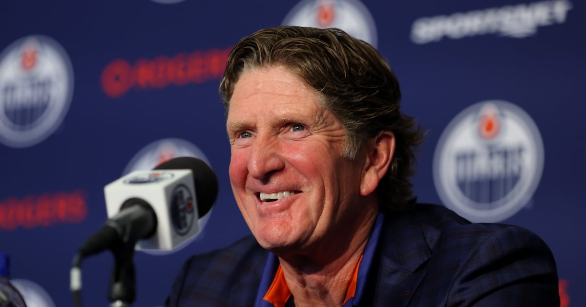 Oilers hire Mike Babcock