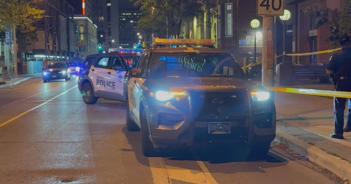 Downtown Toronto stabbing: Suspect in custody, one injured