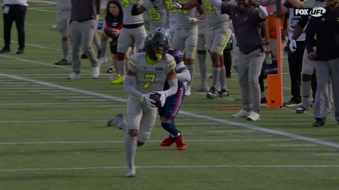 Louisville DB Eric Garror scores pick-six touchdown vs CLB SUN Louisville Kings defensive back Eric Garror returns an interception for a pick-six touchdown against the Columbus Aviators on Sunday.