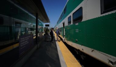Toronto heat wave: GO Train delays possible