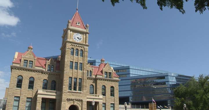 Provincial downloading cost Calgary taxpayers $1B over last decade: report - Calgary
