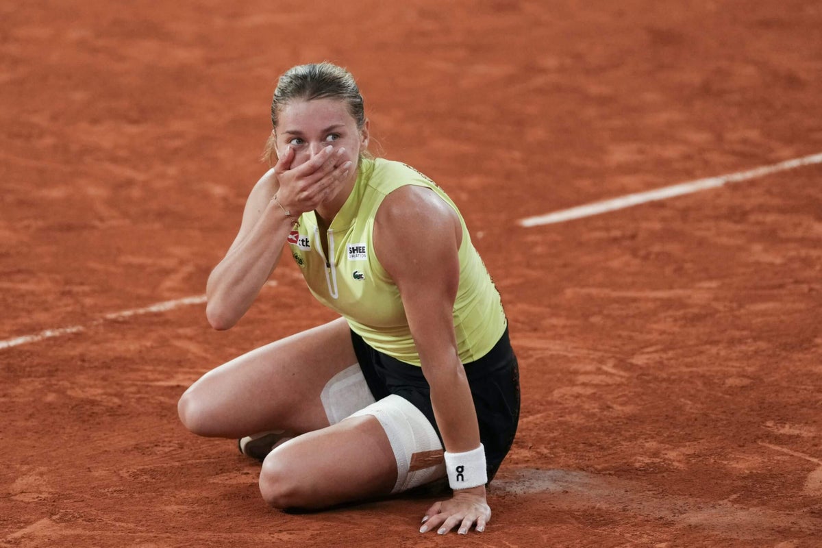 Maja Chwalińska stuns Diana Shnaider to set up French Open final with Mirra Andreeva