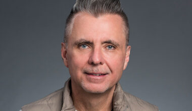 Mark Scott headshot