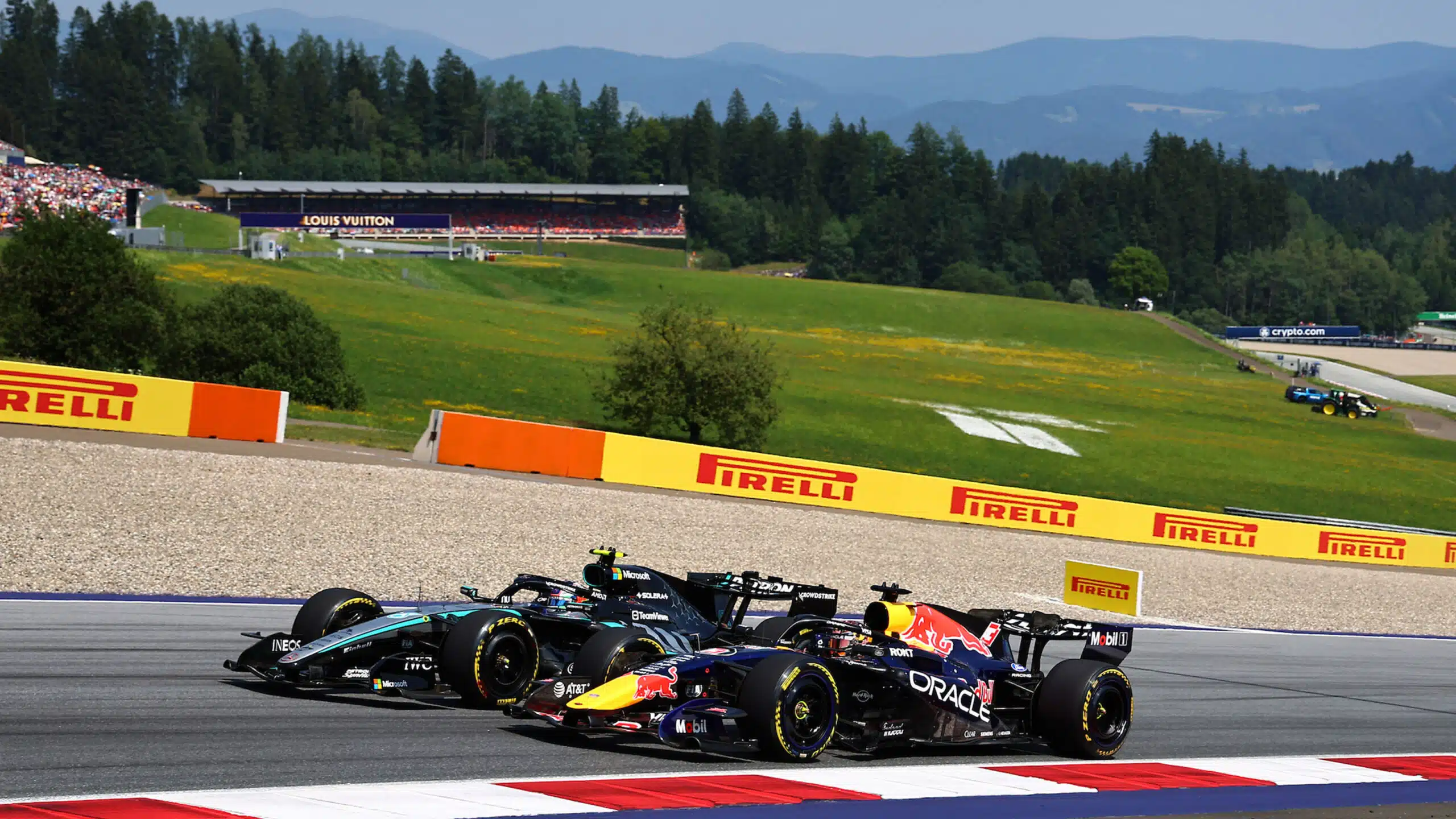Max Verstappen alongside Kimi Antonelli in 2026 F1 Austrian GP