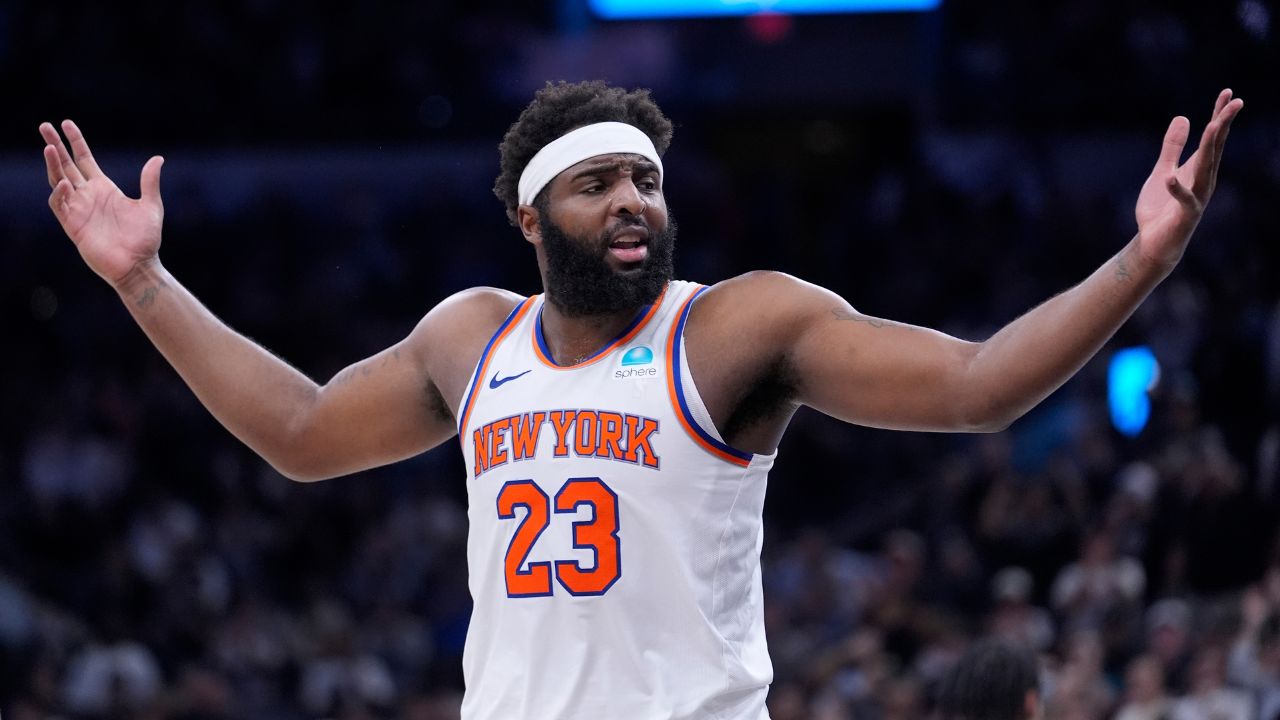 Knicks' Robinson at practice Tuesday, one day before Game 1 of NBA Finals