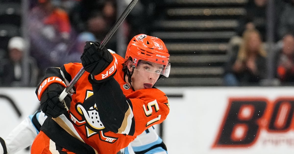 Buffalo Sabres acquire Olen Zellweger from Anaheim Ducks