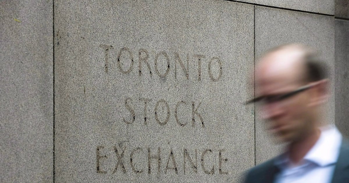 TSX today: Canadian U.S. markets fall amid declines in tech stocks