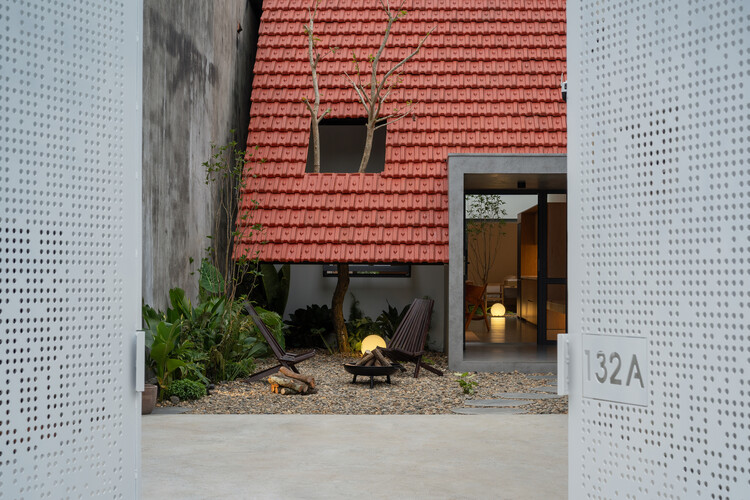Nam Da House / 24Minimalist Architecture - Exterior Photography, Concrete