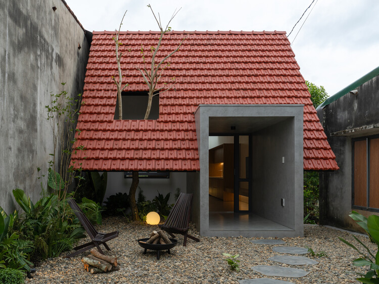 Nam Da House / 24Minimalist Architecture - Exterior Photography, Concrete