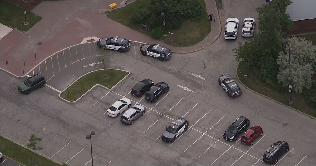 Man critically injured in Scarborough stabbing