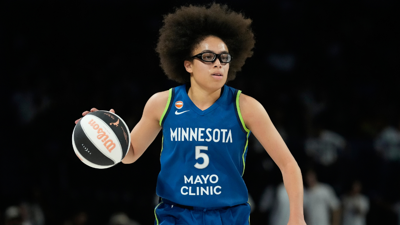 Miles sets WNBA rookie mark with 24 first-half points in Lynx's win over Sparks