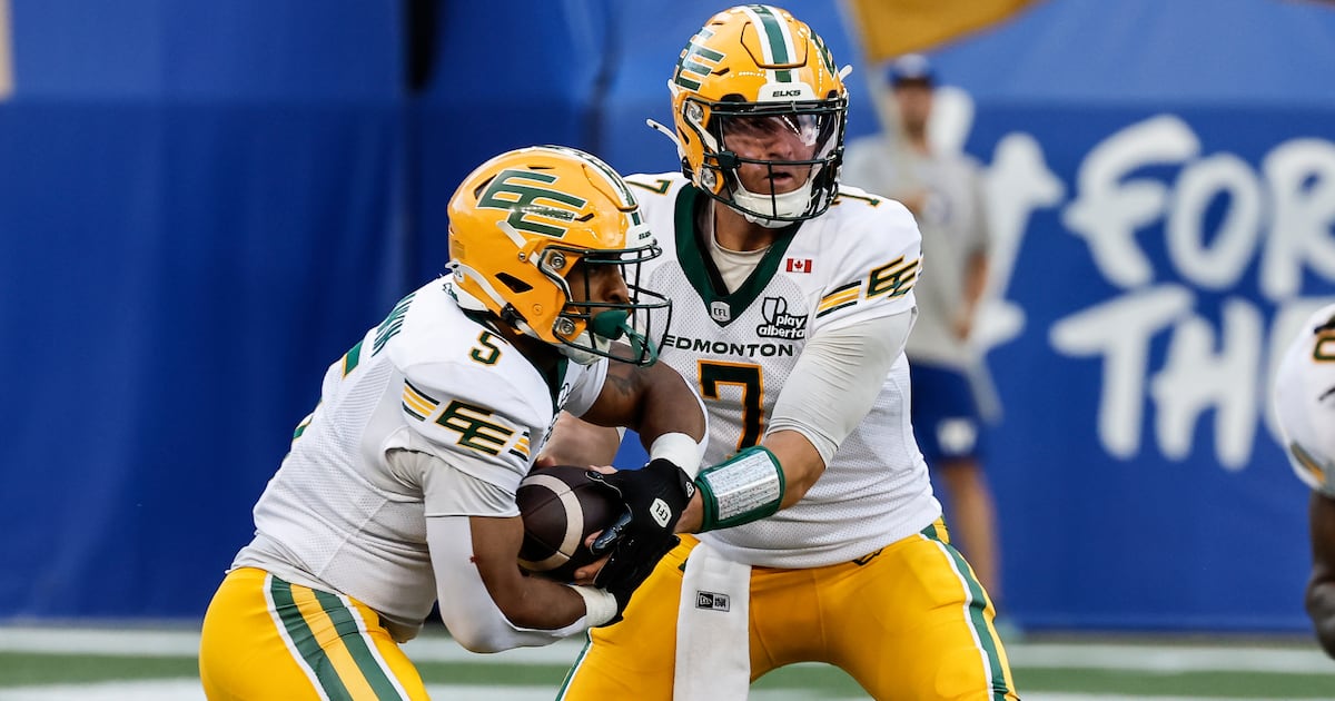Unbeaten Edmonton Elks score late touchdown in victory over Winnipeg Blue Bombers