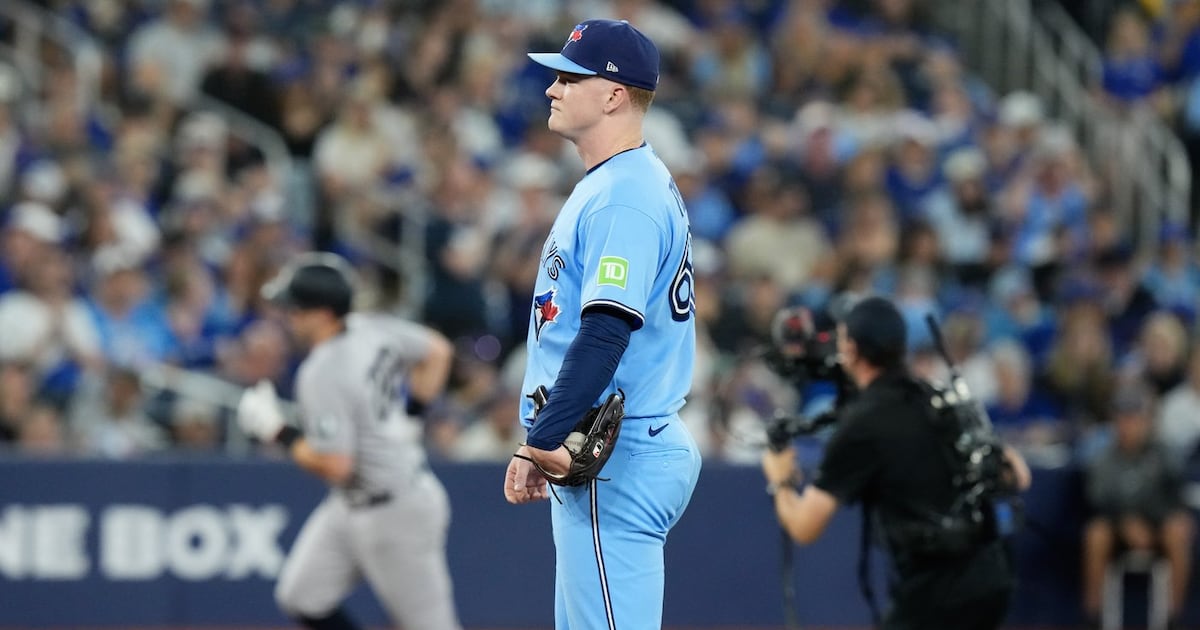 Toronto Blue Jays bullpen caves again in ninth inning to drop series against New York Yankees