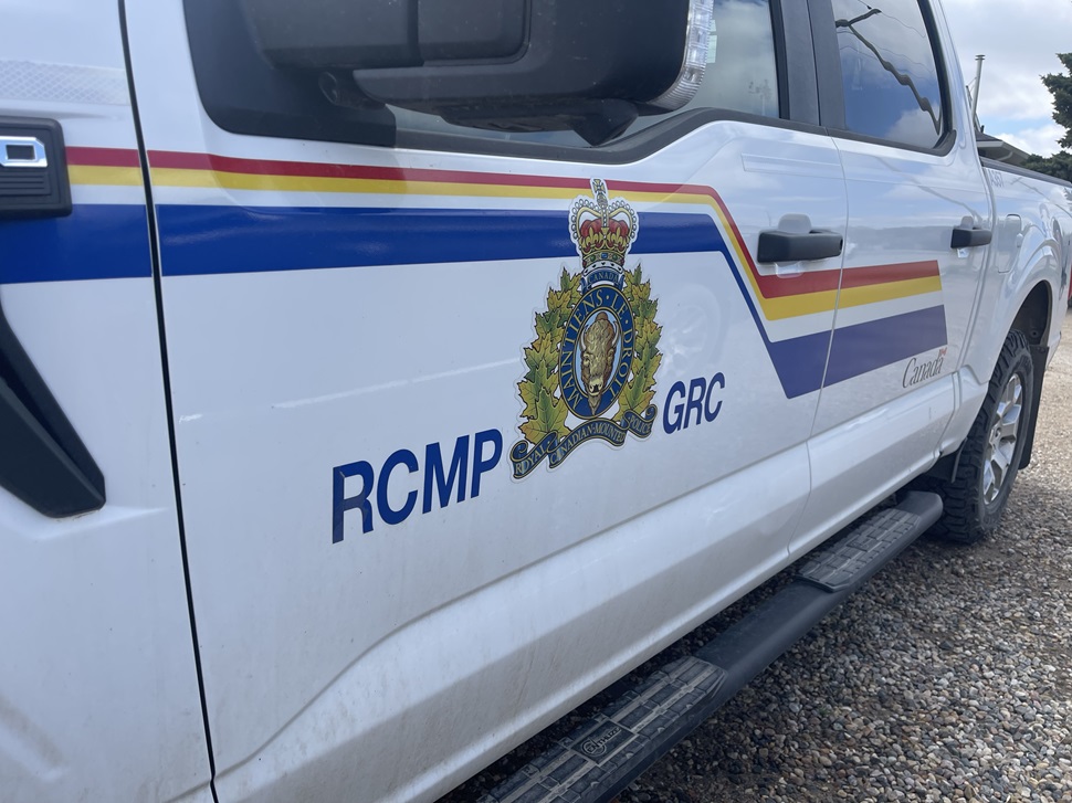 2 Winnipeg motorcyclists killed in crash north of Selkirk