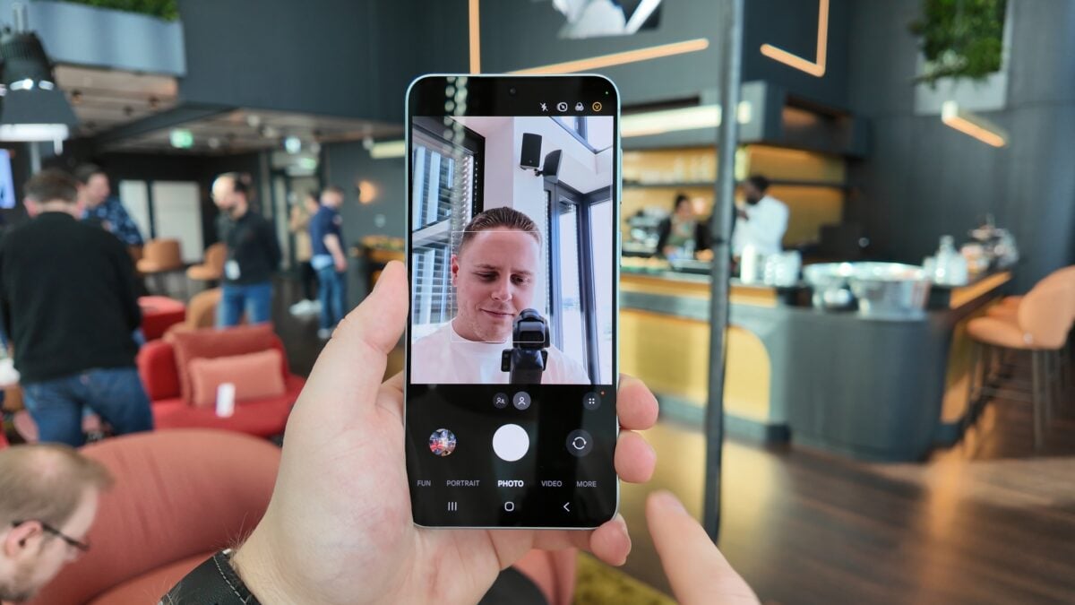 How to use your Galaxy phone as a webcam on Windows or Mac
