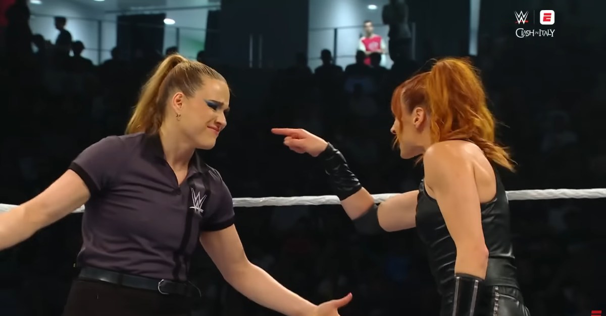 WWE referee mocks Becky Lynch after title loss at Clash In Italy