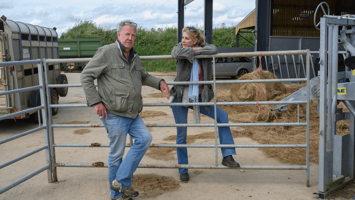 Jeremy Clarkson reveals he has been diagnosed with cancer