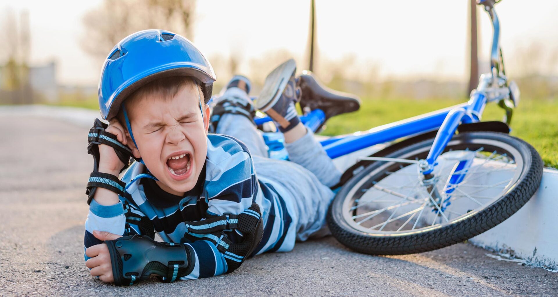 Small Child Fall Bicycle Crying Screaming Pain