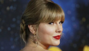 Taylor Swift's Net Worth Is Now $2 Billion