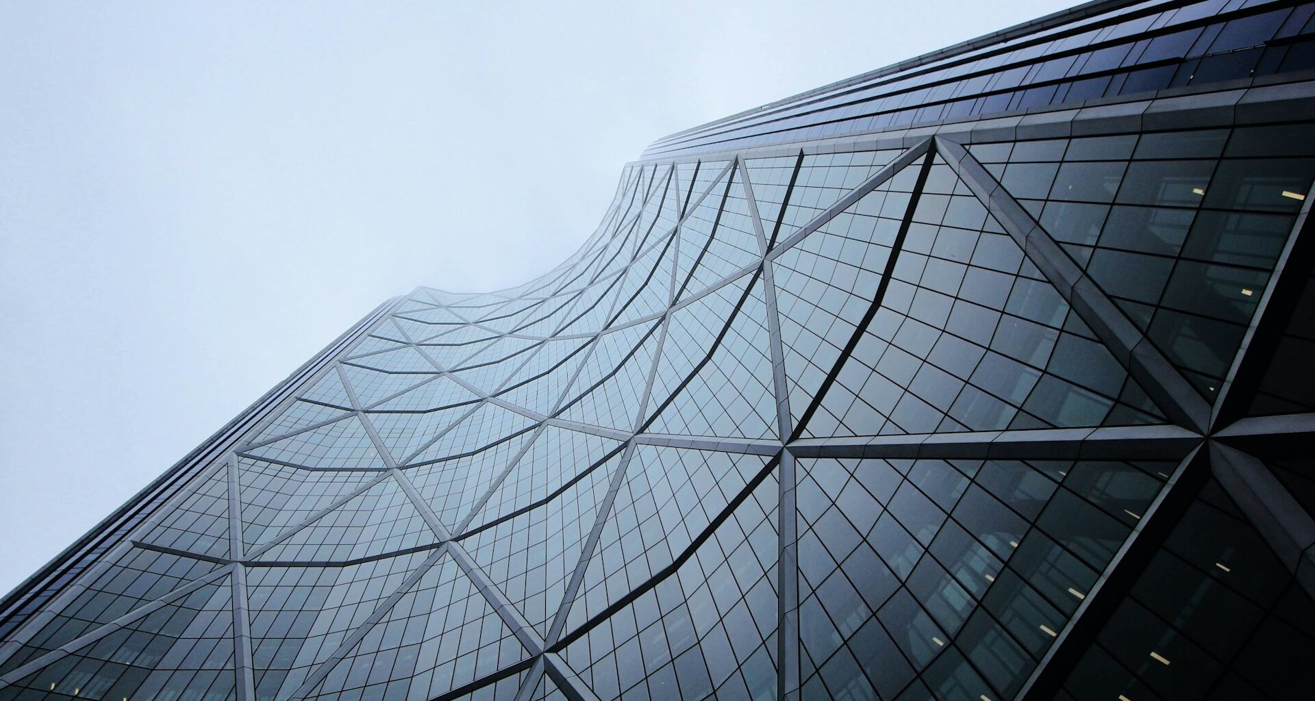 This Week’s Top Stories: Canadian Insolvencies Near 2009 Levels, BoC Warns of Stagflation