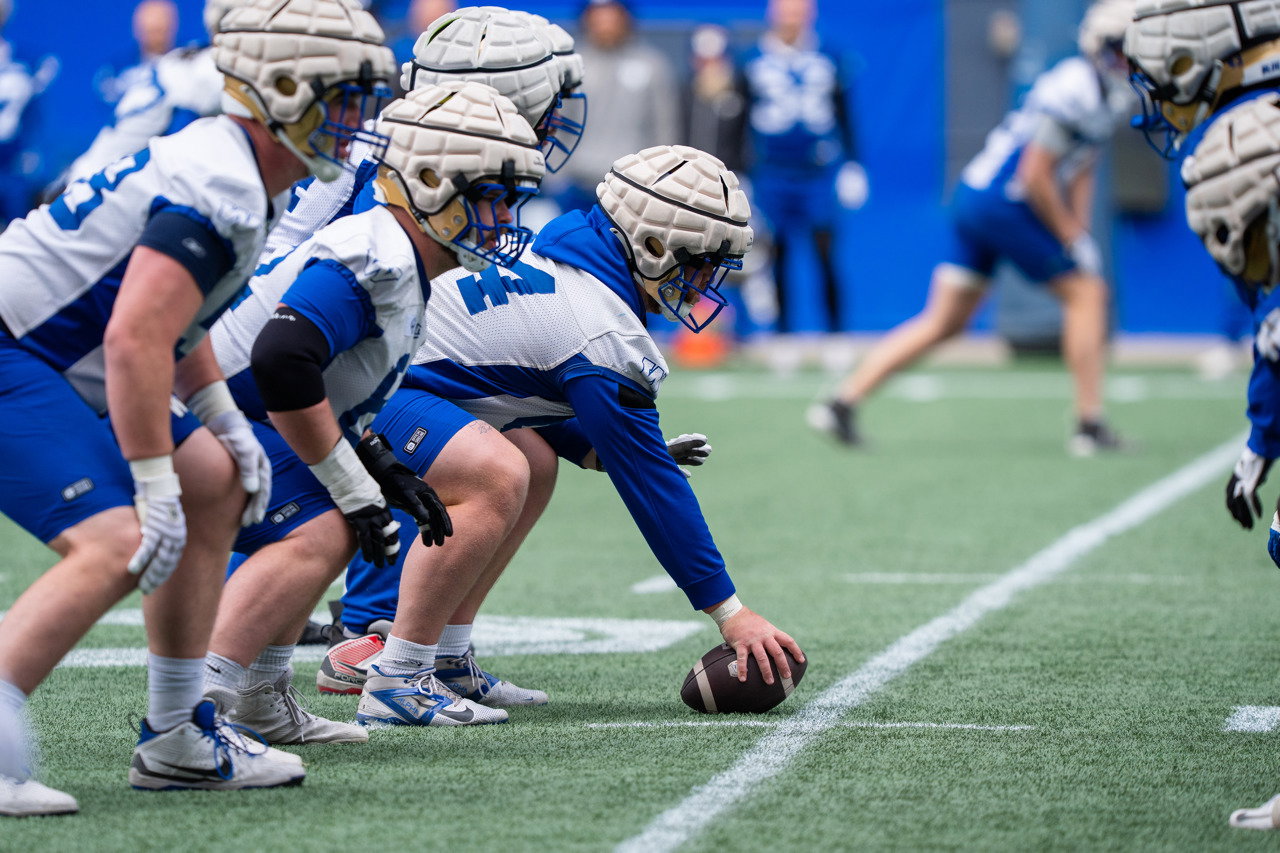 Winnipeg Blue Bombers to start rookie centre Tyler Elsbury against Calgary