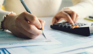 Lacon financial advisor receives financial consultant designation – Shaw Local