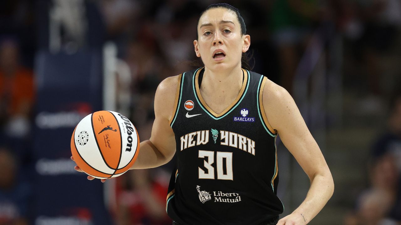 WNBA Roundup: Stewart scores 30, Liberty rally to beat Fever